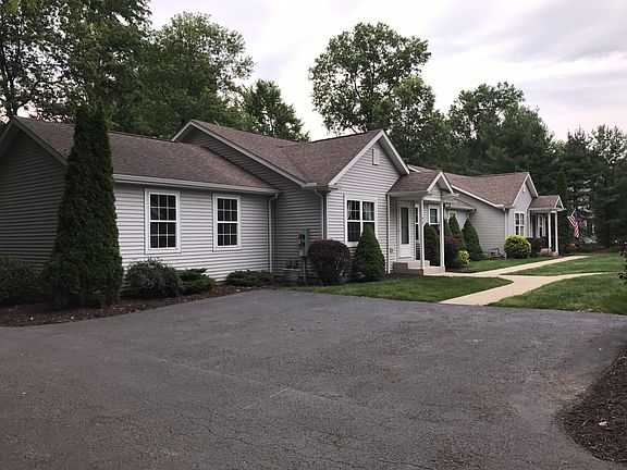 2nd image of 95 Nicklaus Dr NE