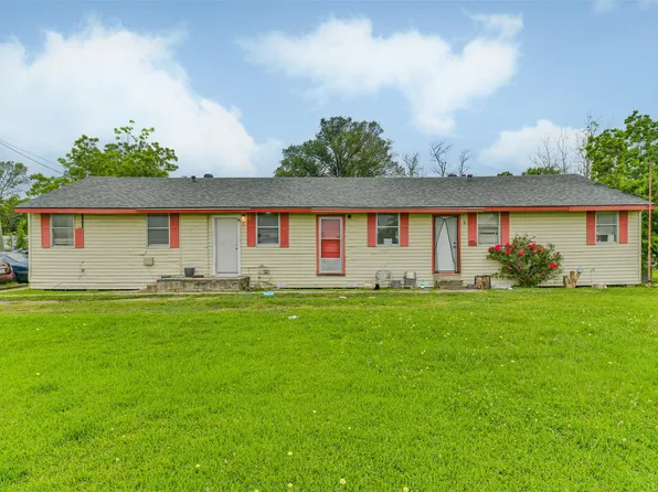 639 E Saint Charles Dr, Crosby, TX 77532