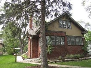 614 S Berkley Ave, Elmhurst, IL 60126