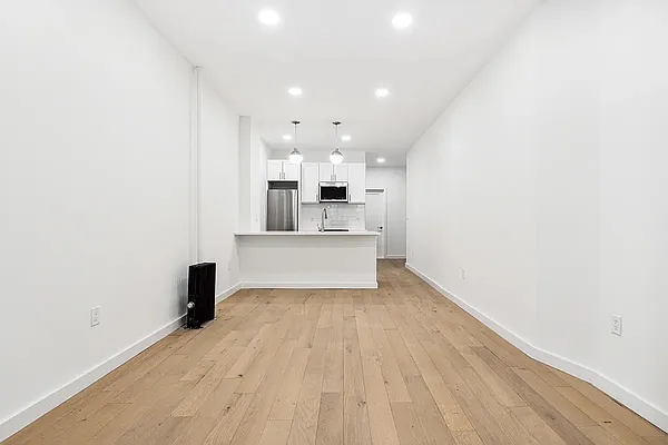 Rented by Freestone Property Group | media 15