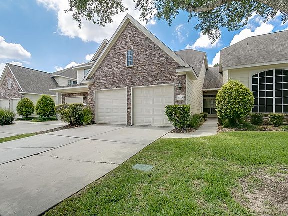 2nd image of 10223 Thornmont Ln