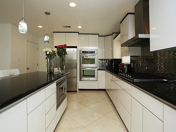 5th image of 5406 Jackwood St