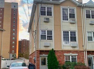 12614 172nd St, Jamaica, NY 11434