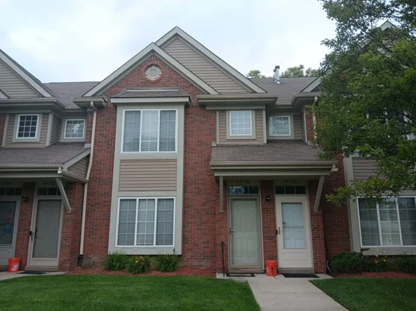 34122 Utica Rd, Fraser, MI 48026