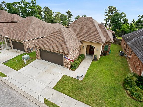 2nd image of 243 Rosemary Pl
