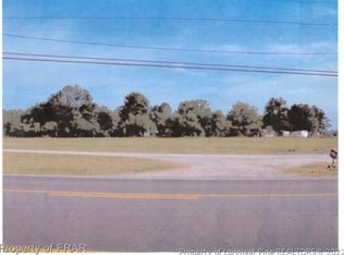 Elizabethtown Rd, Lumberton, NC 28358