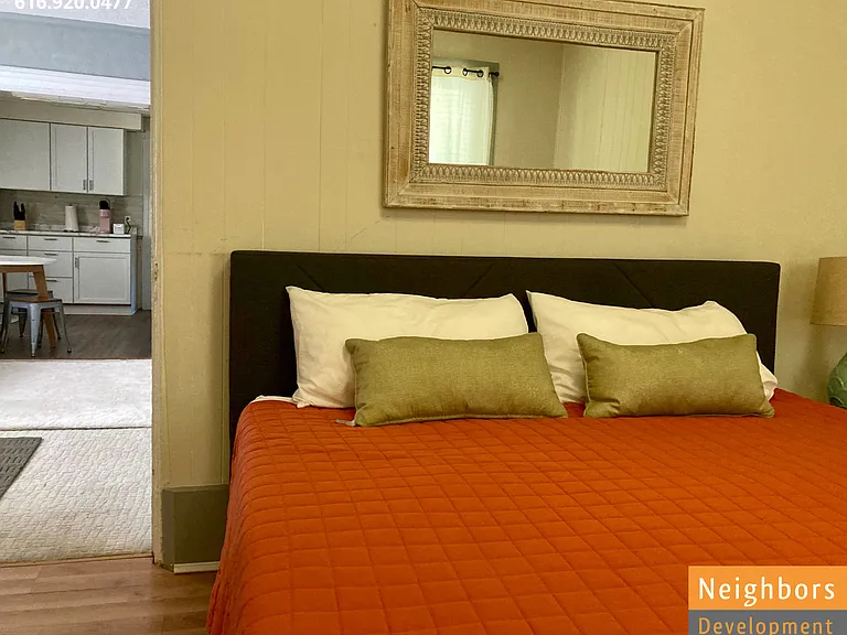 19 Palmer St NE #1 — Photo 12