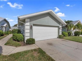 1749 Royal Cir #1701, Naples, FL 34112