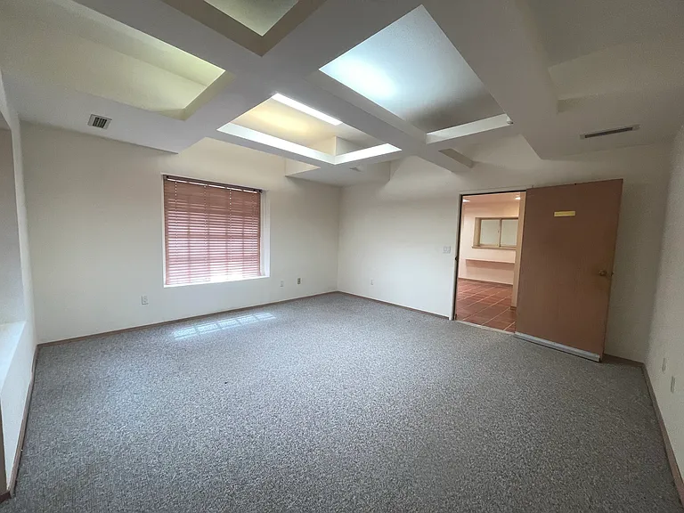 1709 Girard Blvd NE #1 — Photo 33