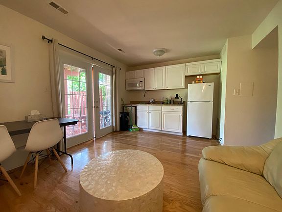 3rd image of 621 Ivy League Ln #0