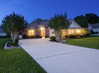 220 April Waters Dr W, Montgomery, TX 77356