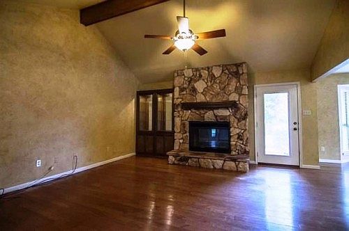 2nd image of 105 Darla Dr