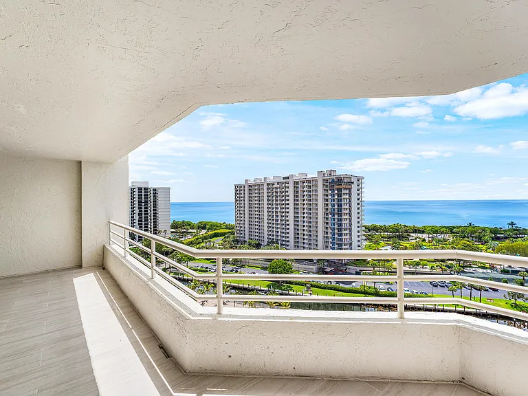 4201 N Ocean Blvd #1407 — Photo 36