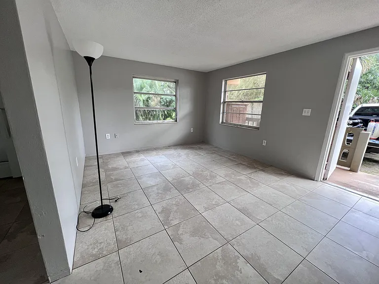 311 Francis Dr #2 — Photo 39