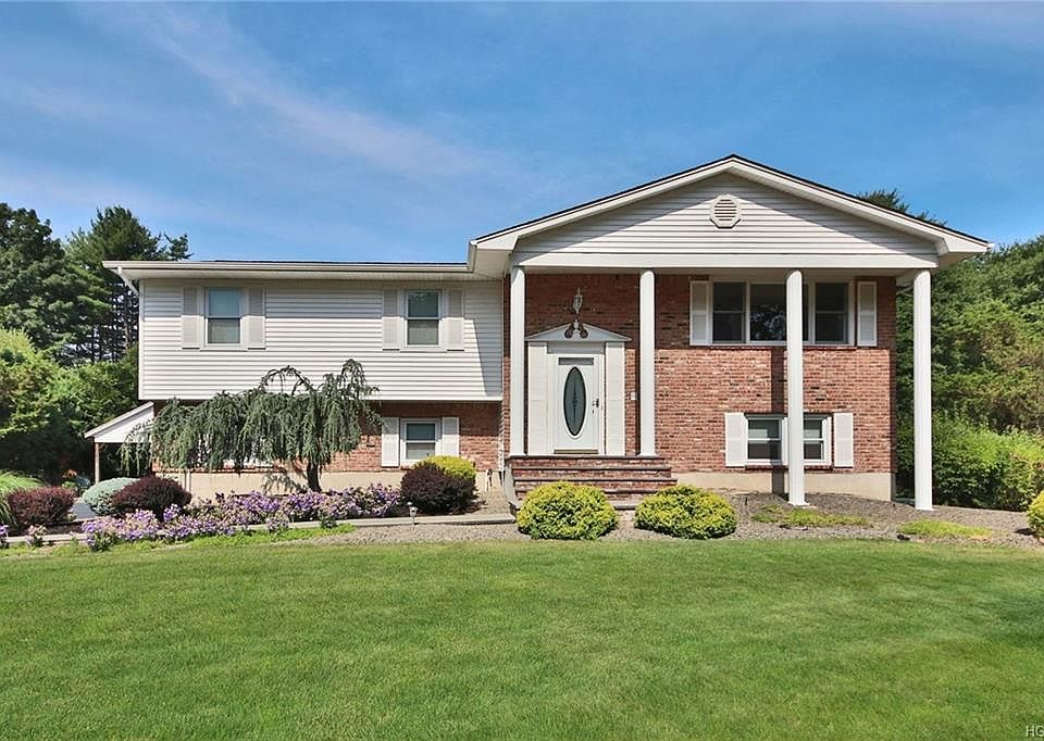 1st image of 8 Christie Dr