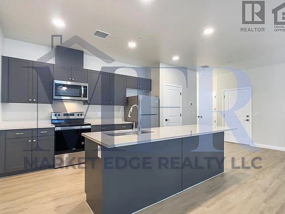 5th image of 17444 N 32nd St #105