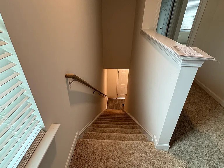 2840 Egert Dr — Photo 11