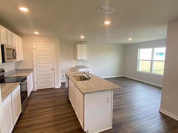 4th image of 22325 Early Dawn Cir