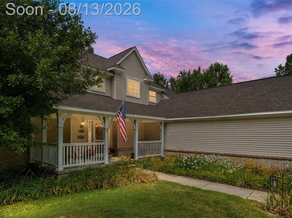 130 Holly Hock Ln, Ortonville, MI 48462