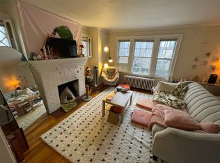 202 Freeman St #2, Brookline, MA 02446
