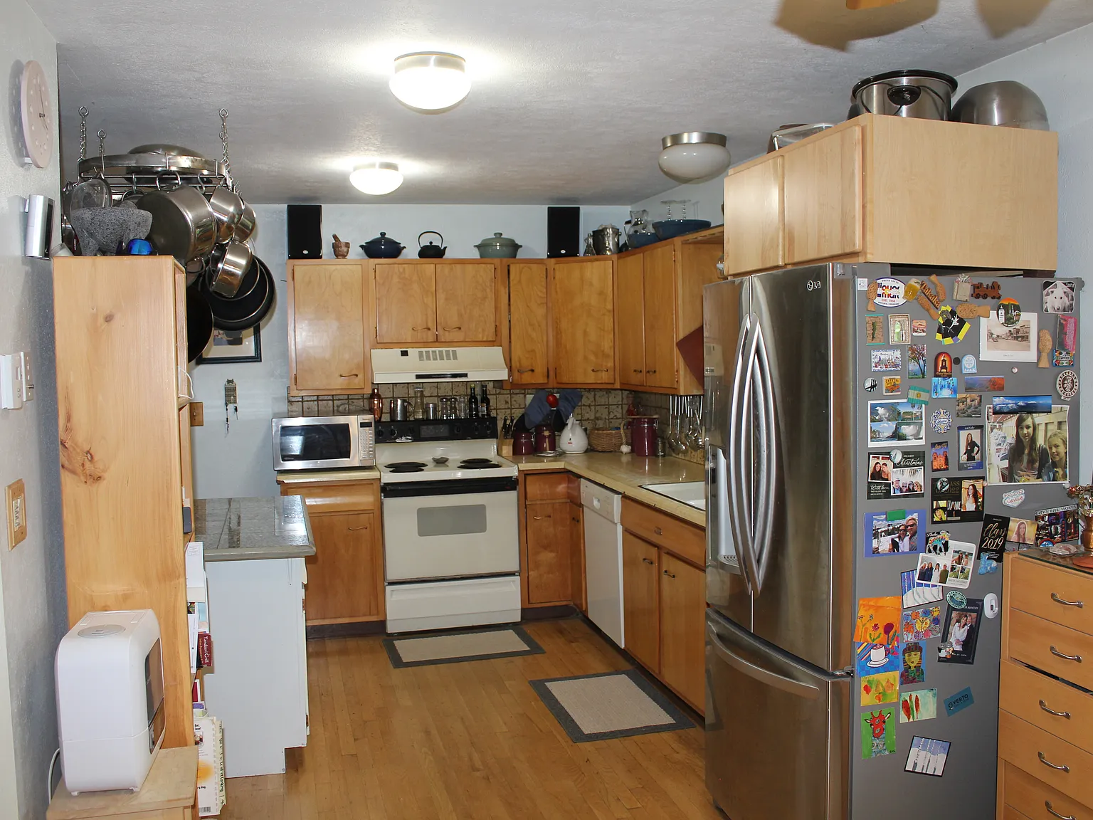 5 bed, 2023 sqft, $3,800 — Photo 4