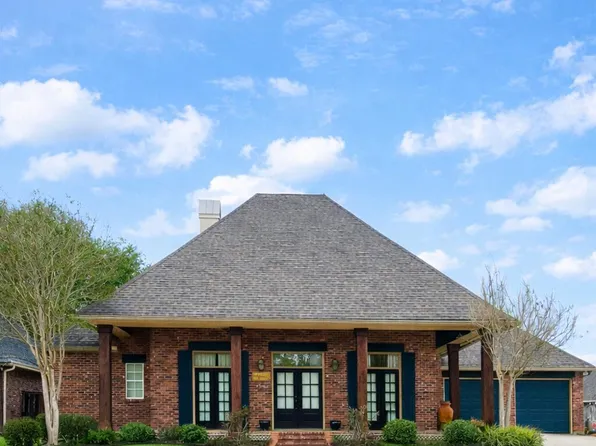 106 Freeport Cir, Lafayette, LA 70508