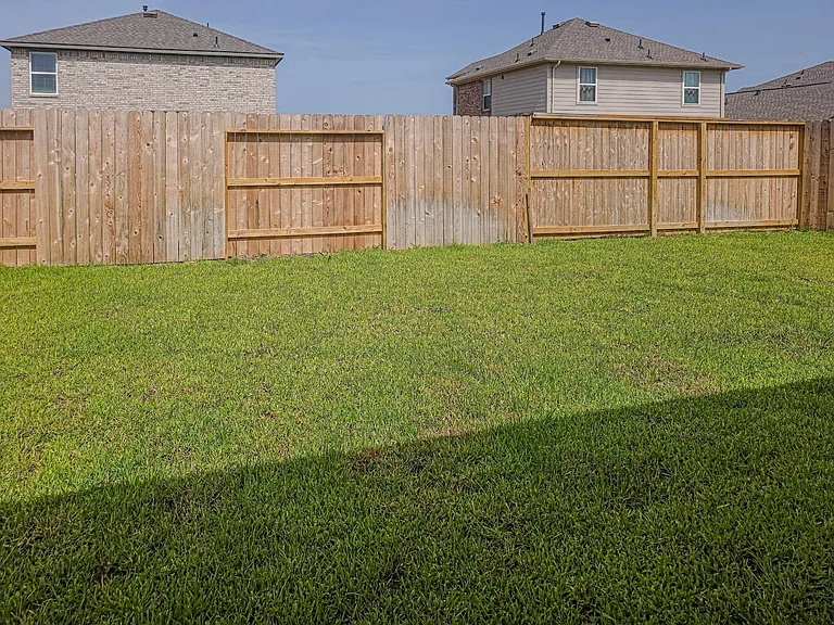 6323 Laguna Terra Dr — Photo 21