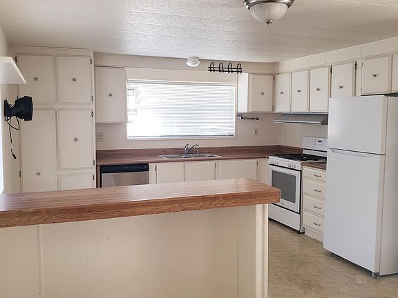 5th image of 26814 S Mooney Blvd Space D149