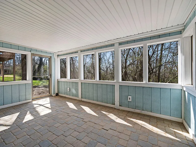5273 Pros Dr — Photo 25