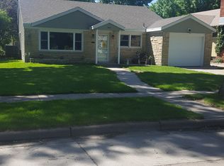 2409 W Division St, Grand Island, NE 68803