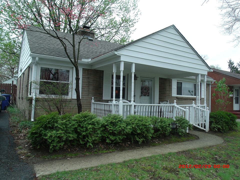 1st image of 2859 Brownlee Ave