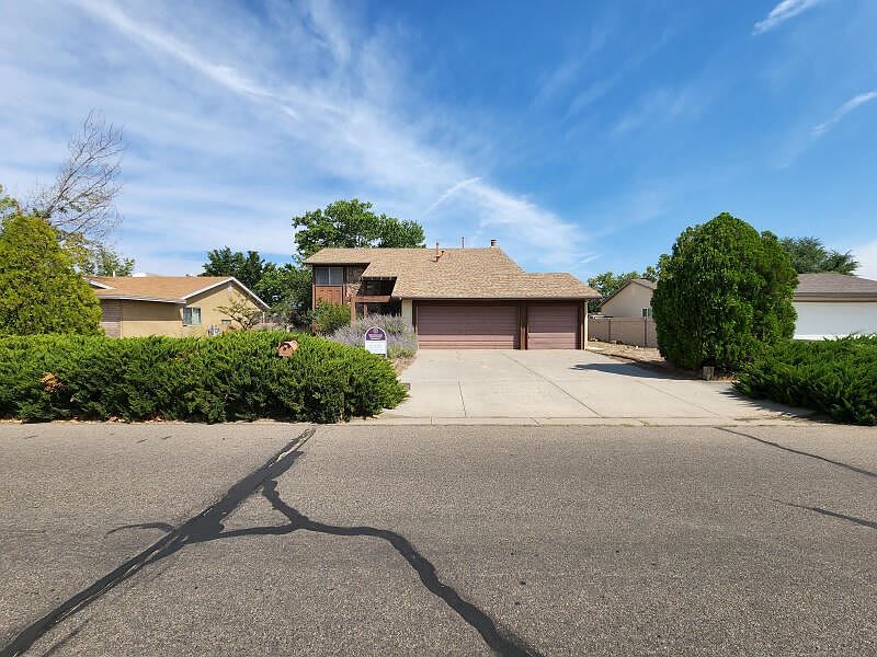 1st image of 5620 Hayes Dr NW