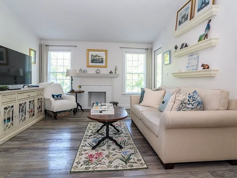 36 Walden Dr #19 — Photo 5