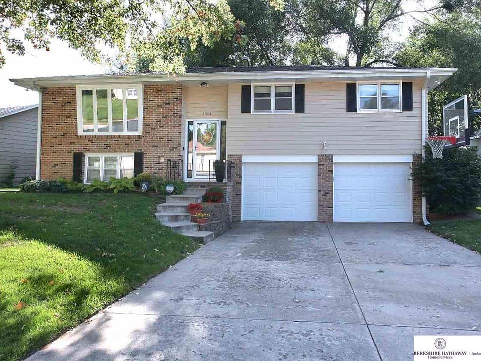 1st image of 1514 S 139th St