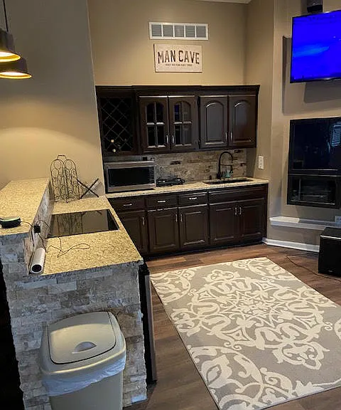 Lower Level Apartment Full Kitchen