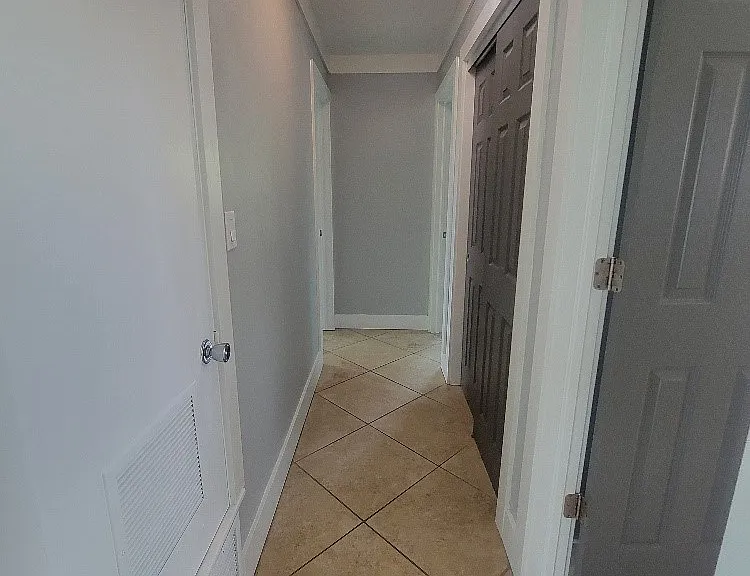 203 Redcliff Ave — Photo 11