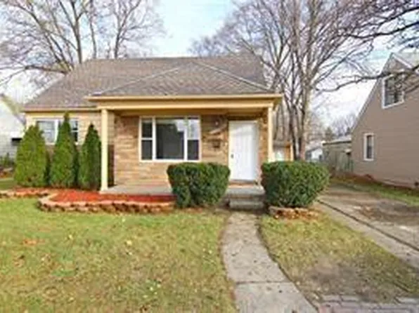 23140 Orchard Lake Rd, Farmington, MI 48336