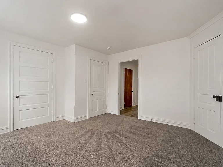 46 S 10th St #3 — Photo 4
