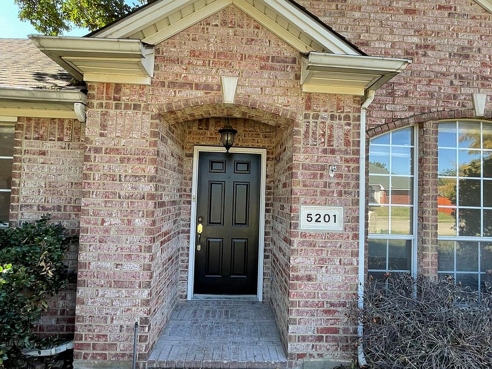 1st image of 5201 Mosscreek Ln