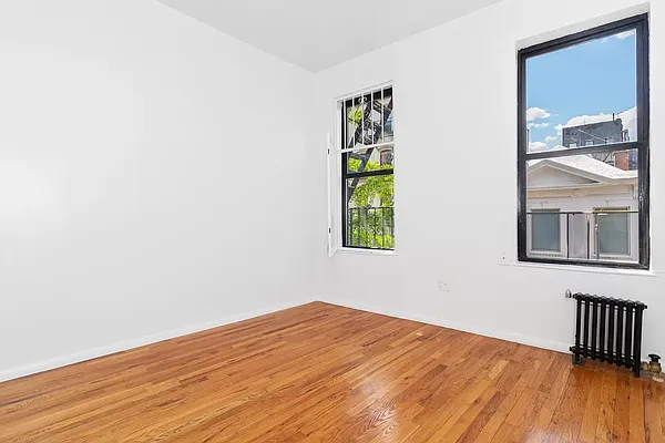 Rented by REAL New York | media 11