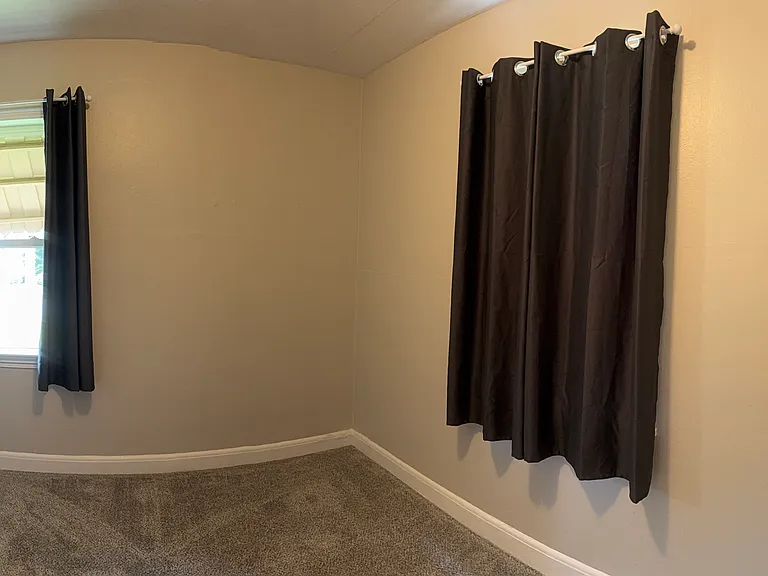 628 Rosewood Ave — Photo 6