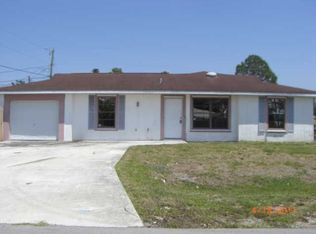 17401 Missouri Rd, Fort Myers, FL 33967