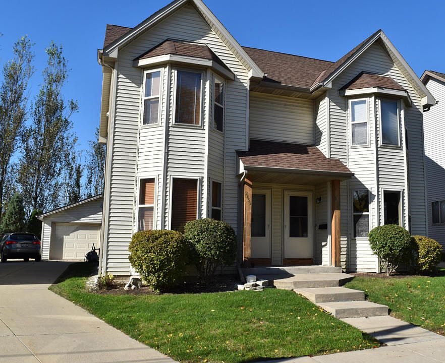 1st image of 2453 S Saint Clair St #7