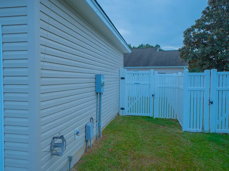 156 Marsh Rabbit Dr — Photo 6