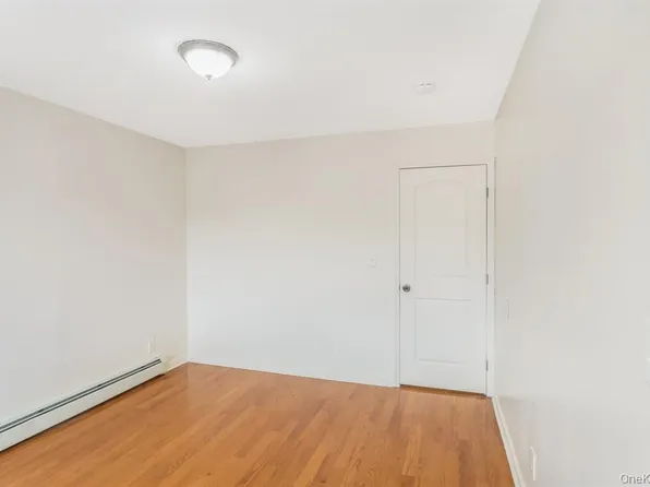 2284 Atlantic Avenue image 10 of 20