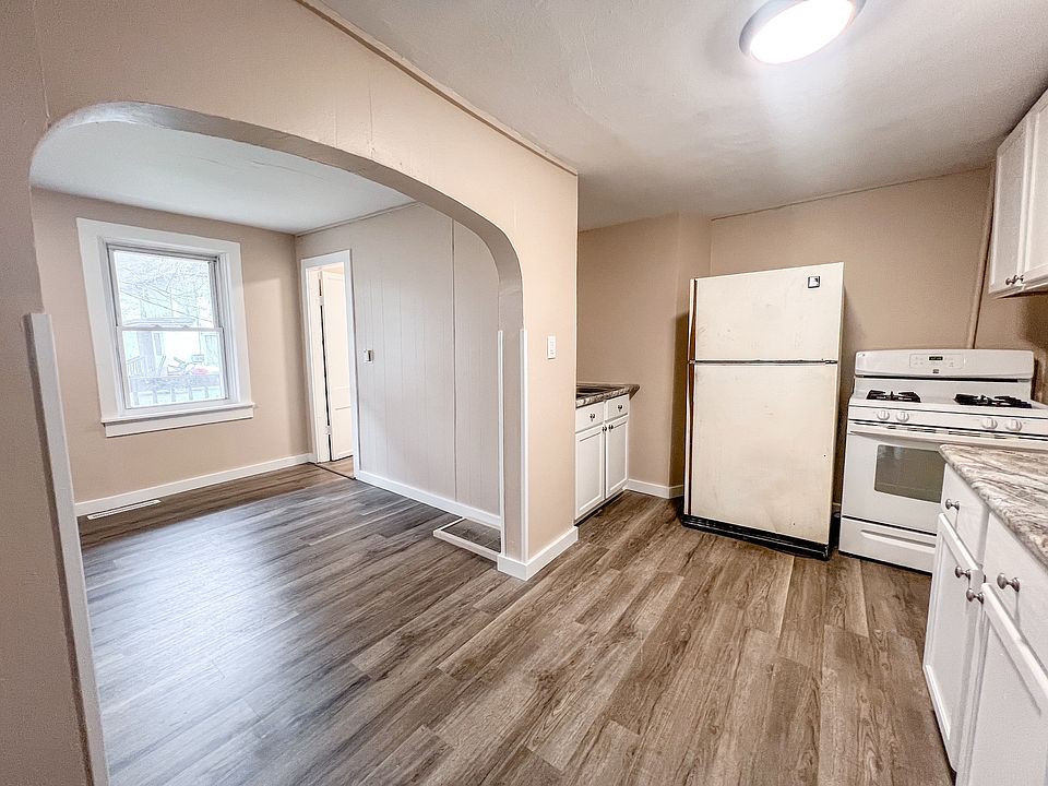 220 South Entrance Avenue 1R 220 S Entrance Ave Kankakee IL Zillow