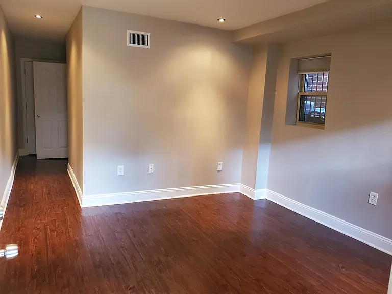 1346 Irving St NW — Photo 8