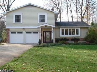 5930 Buckboard Ln, Solon, OH 44139