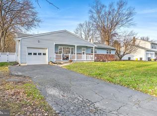 525 Mercer St, Hamilton, NJ 08690