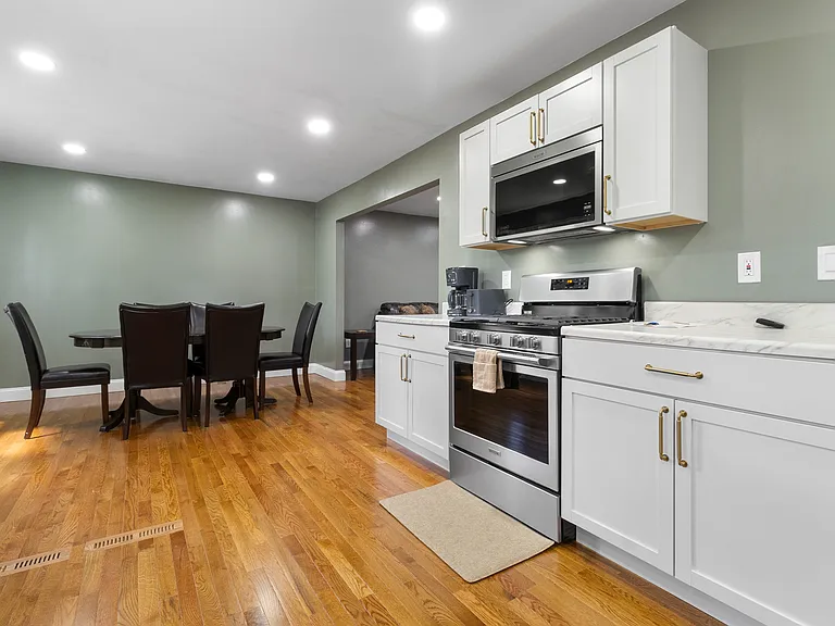 33 Concord Dr — Photo 10